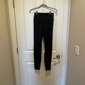 Lululemon Wunder Under leggings 2/2